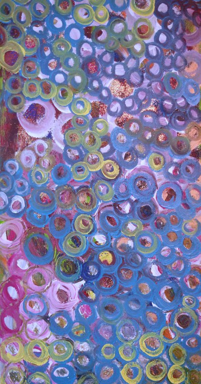 Bunte Kreise auf blauem Hintergrund